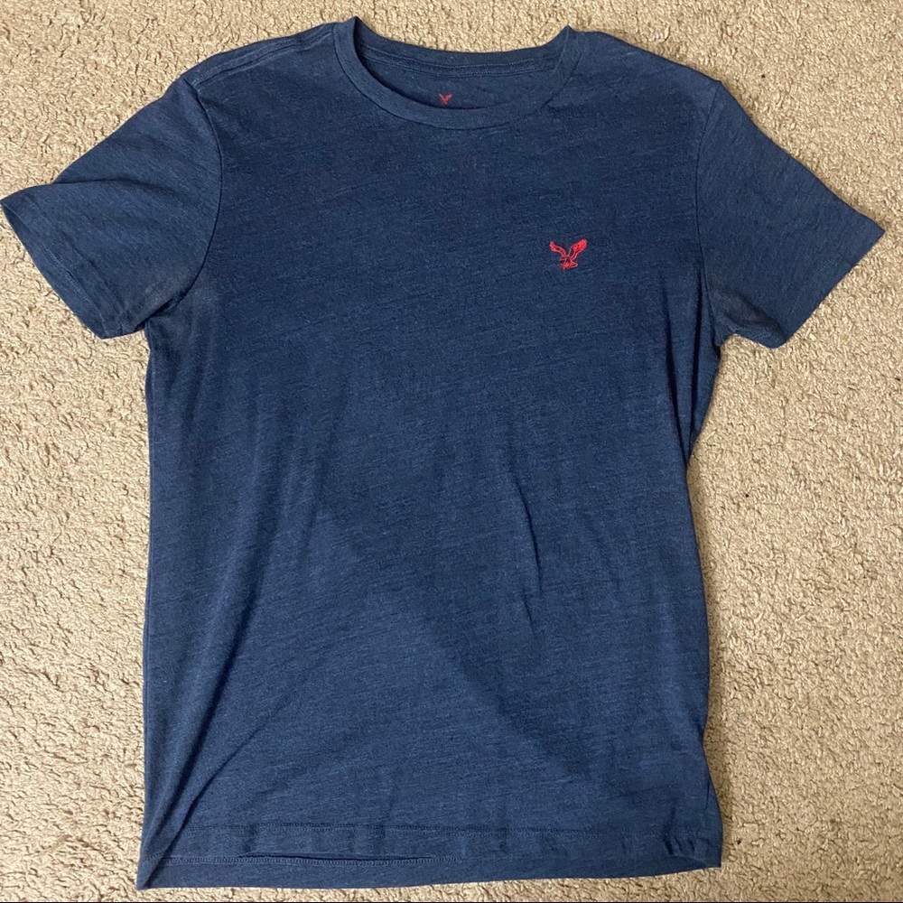 American Eagle tee